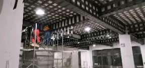 拉萨一商场梁，楼板碳纤维加固施工